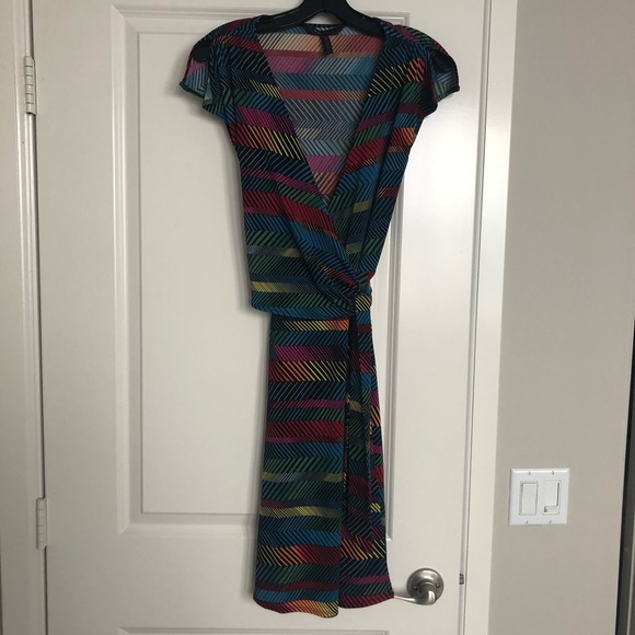 BCBGMAXAZRIA Retro Print Wrap Dress - Picture 2 of 2